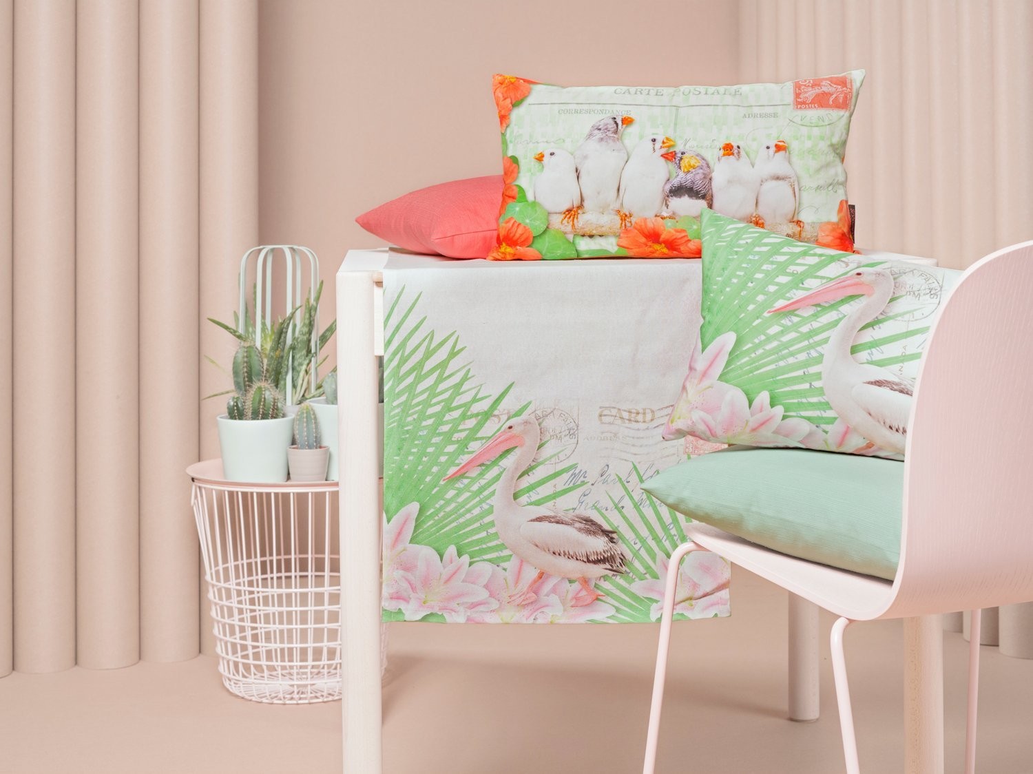 Perna decorativa Pelican