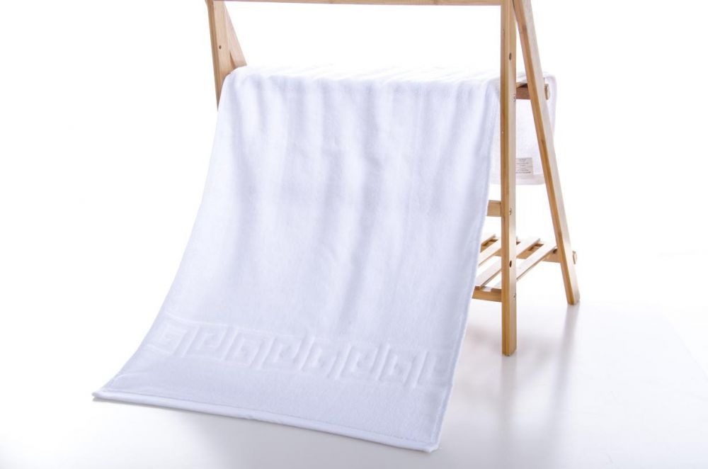 Greek pattern bath towel, White 500 gr/sqm