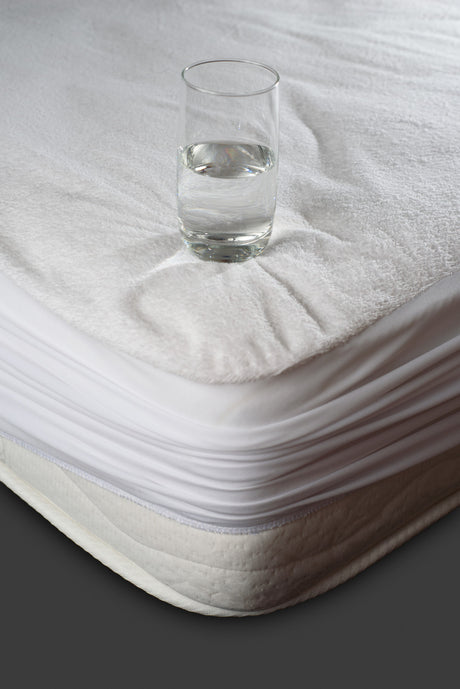 Waterproof mattress protector